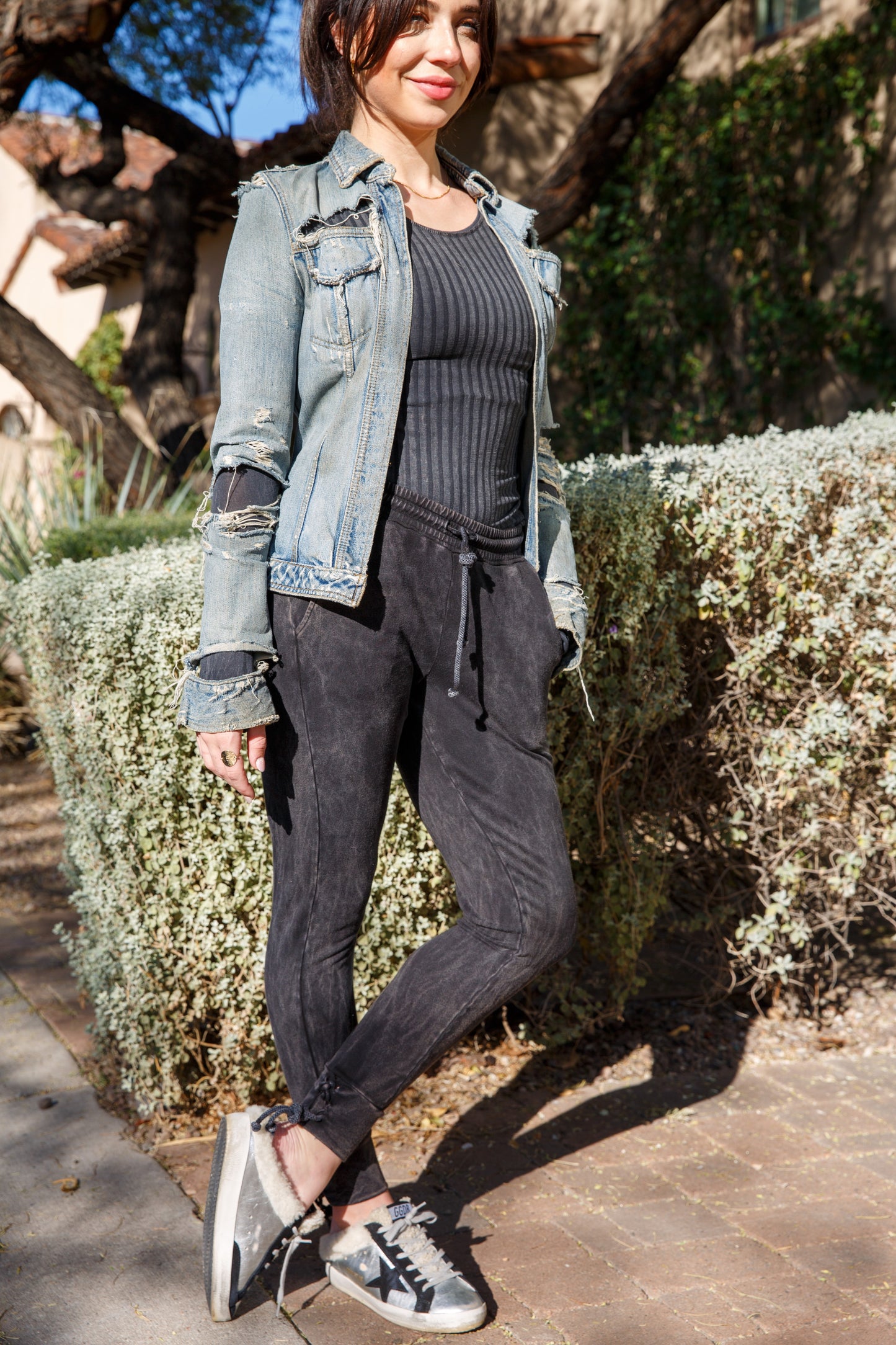 JOGGER WITH LACE BACK CUFF - VINTAGE BLACK