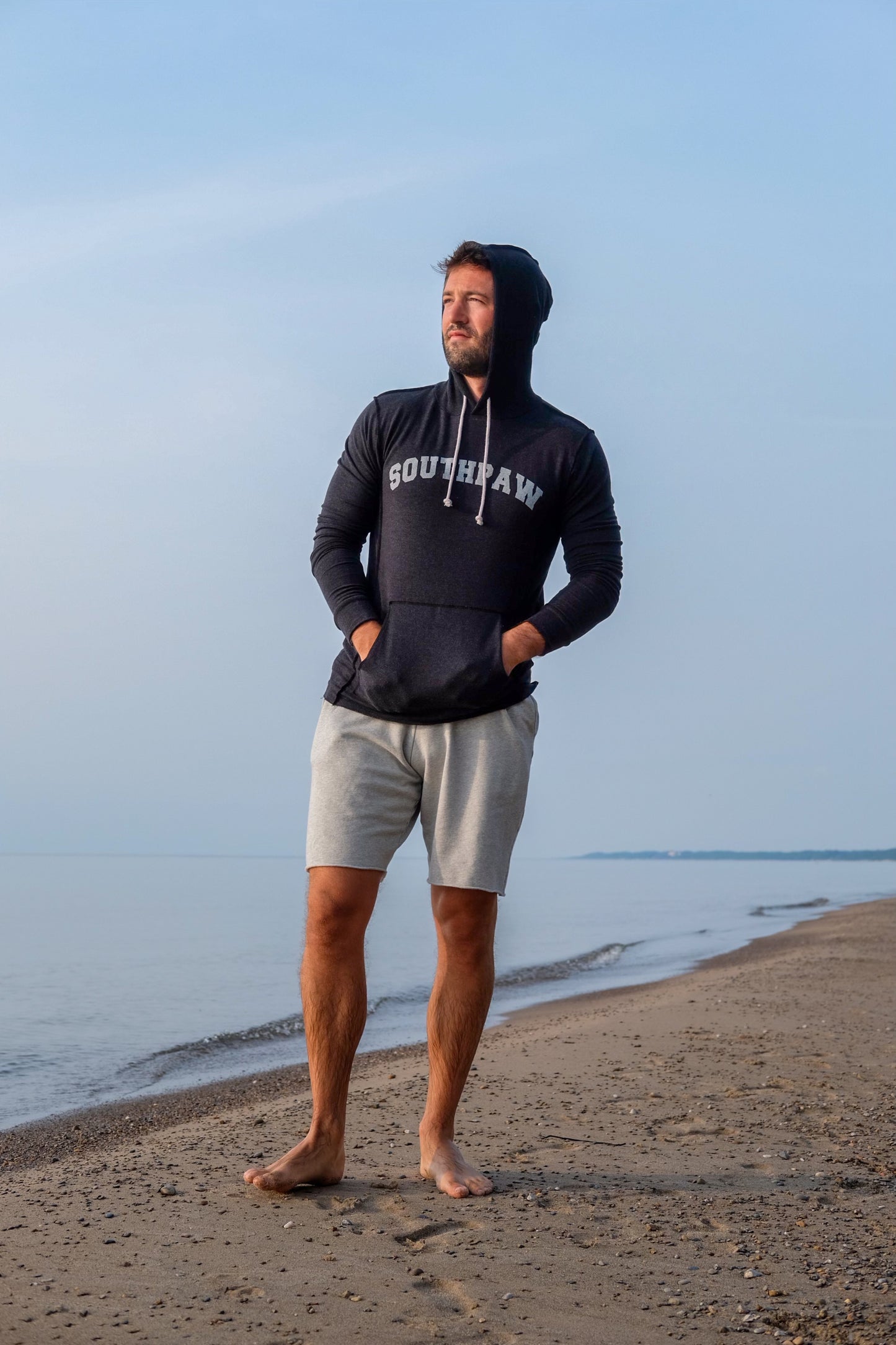 SOUTHPAW SWEATSHIRT - BLACK