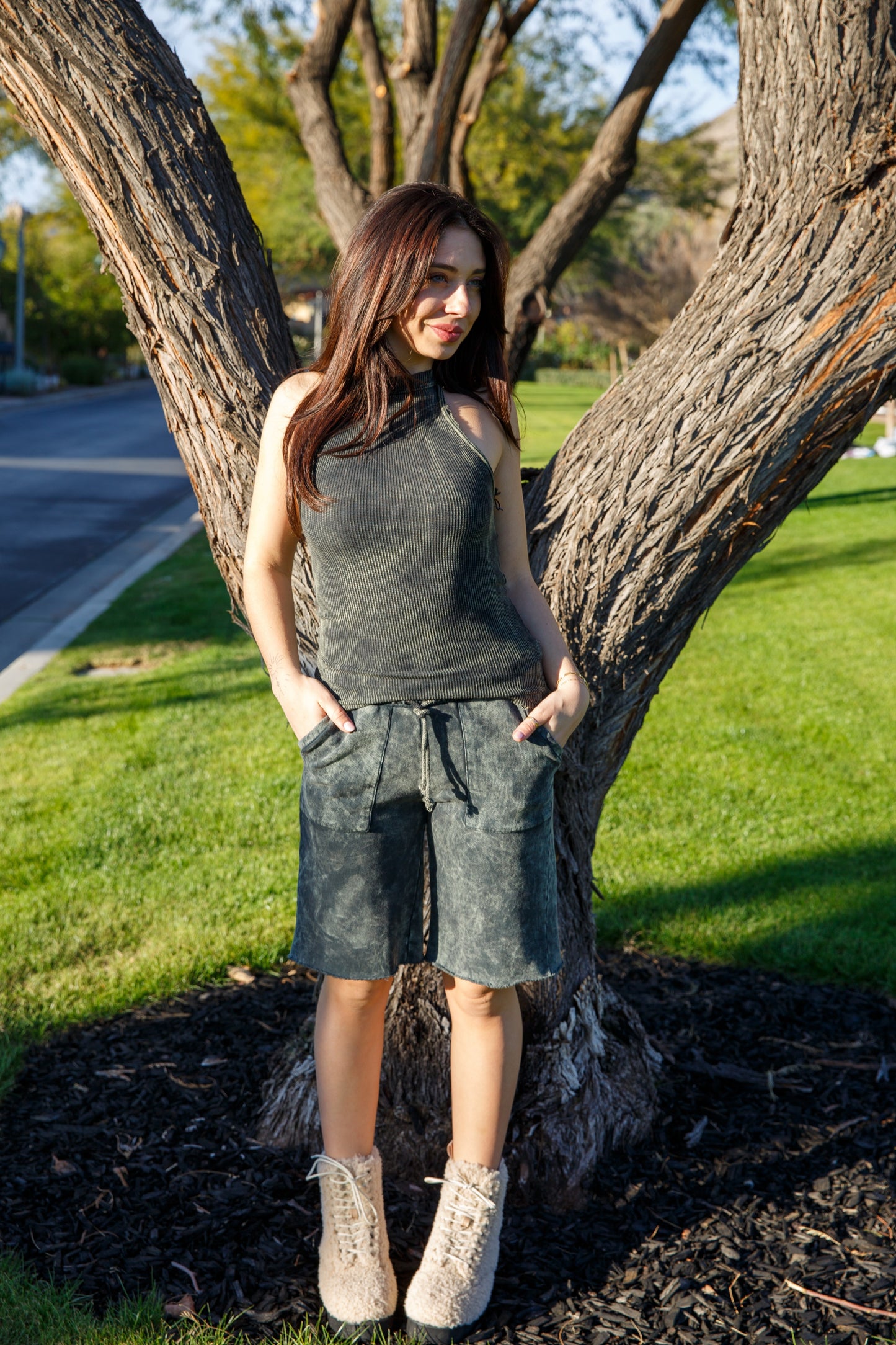 SLEEVELESS MOCK NECK - VINTAGE ARMY