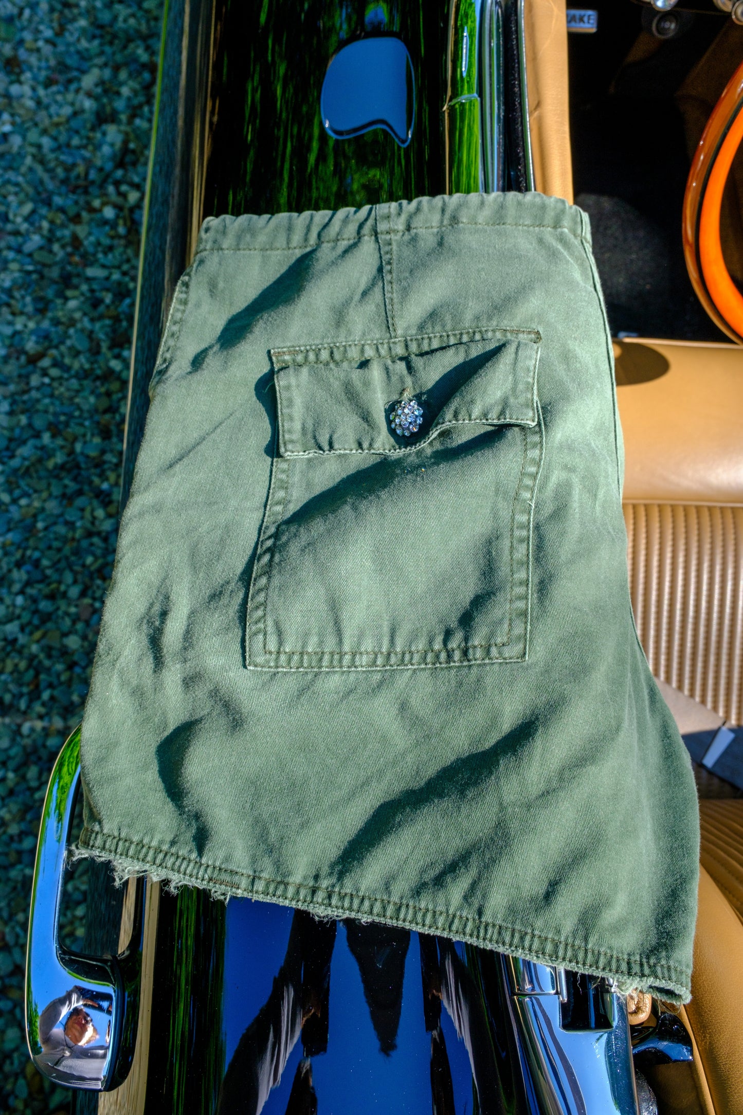 R&R CARGO SHORT W/ CRYSTAL BUTTONS - ARMY