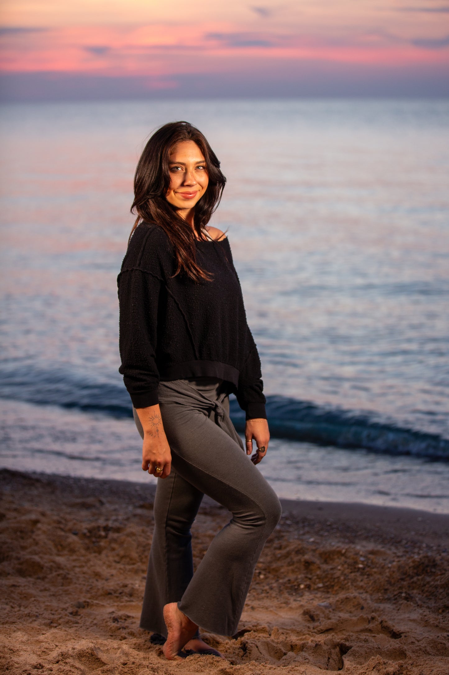 REVERSE FLEECE SWEATSHIRT - BLACK