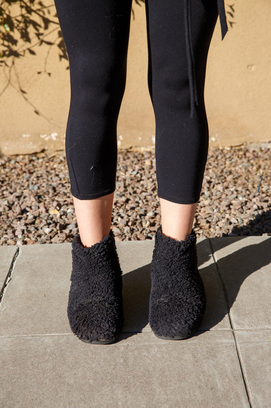 ROAM MINI FUZZY BOOT
