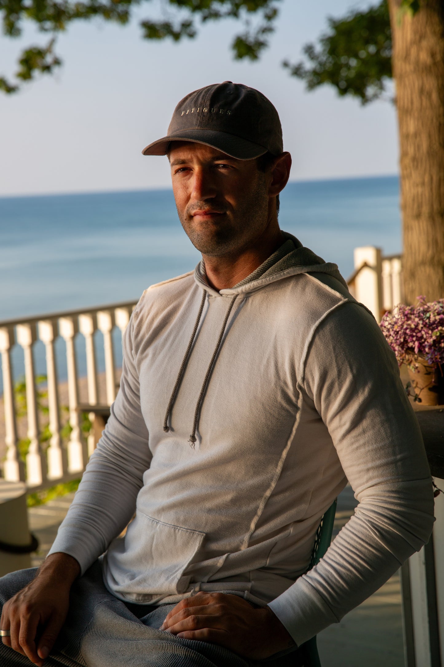 TENCEL FLEECE HOODED SWEATSHIRT - WHITE/HEATHER