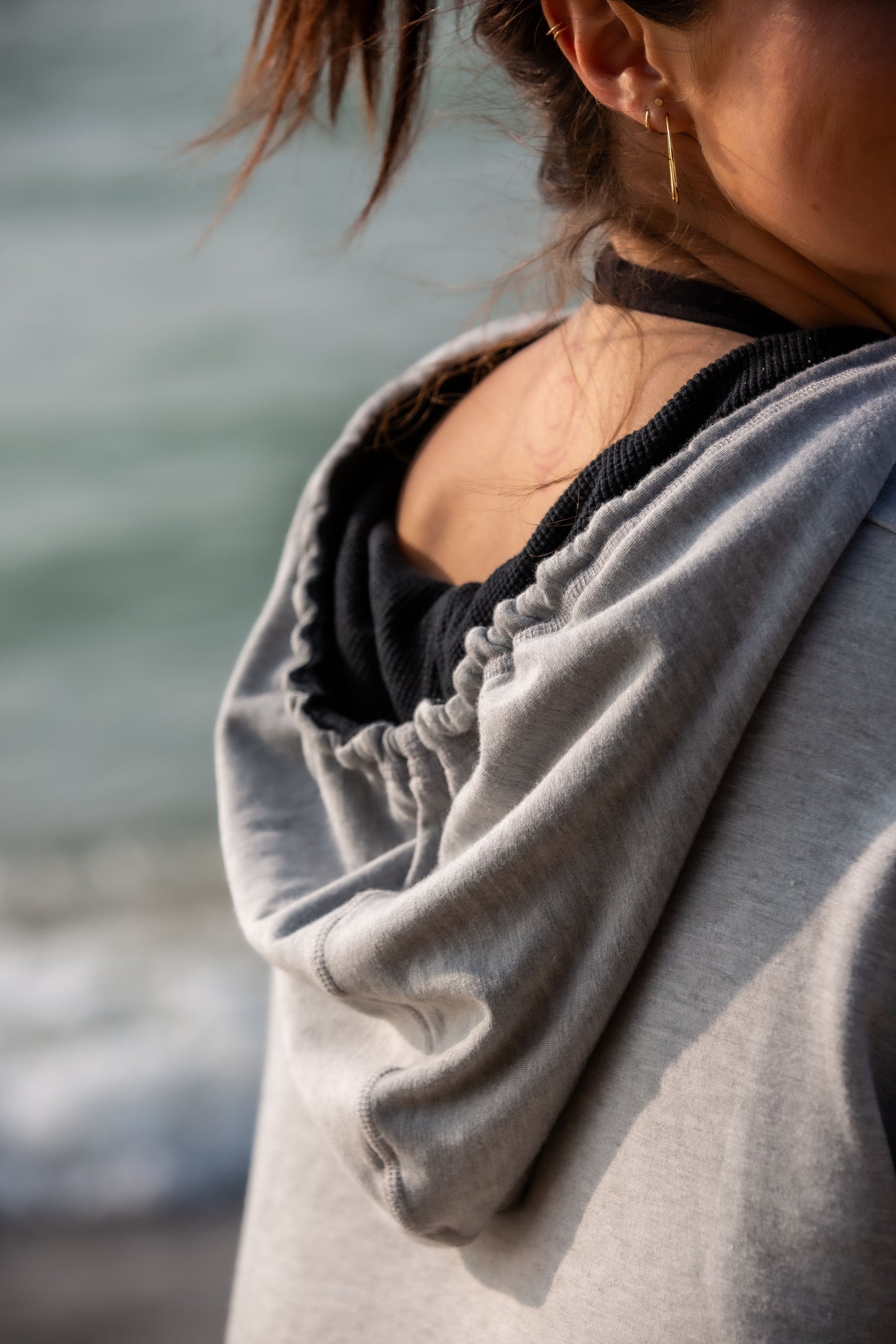 KNOCKOUT SWEATSHIRT - HEATHER GREY/BLK