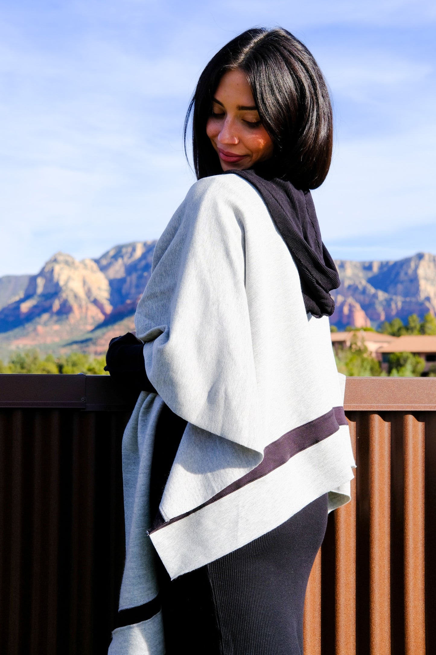 VARSITY WRAP - HEATHER GREY/COAL