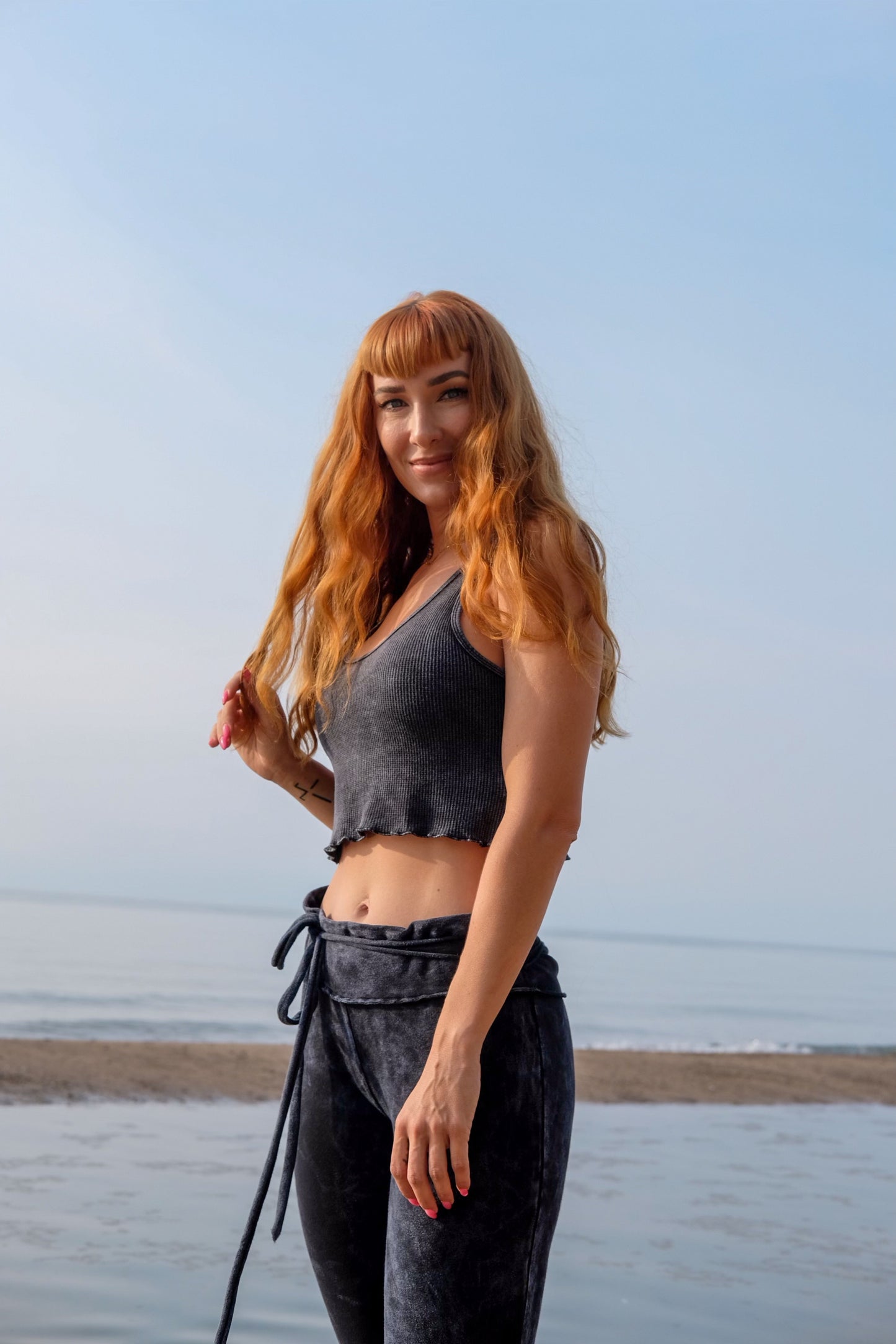 CROP LEGGING WITH TIE - VINTAGE BLACK