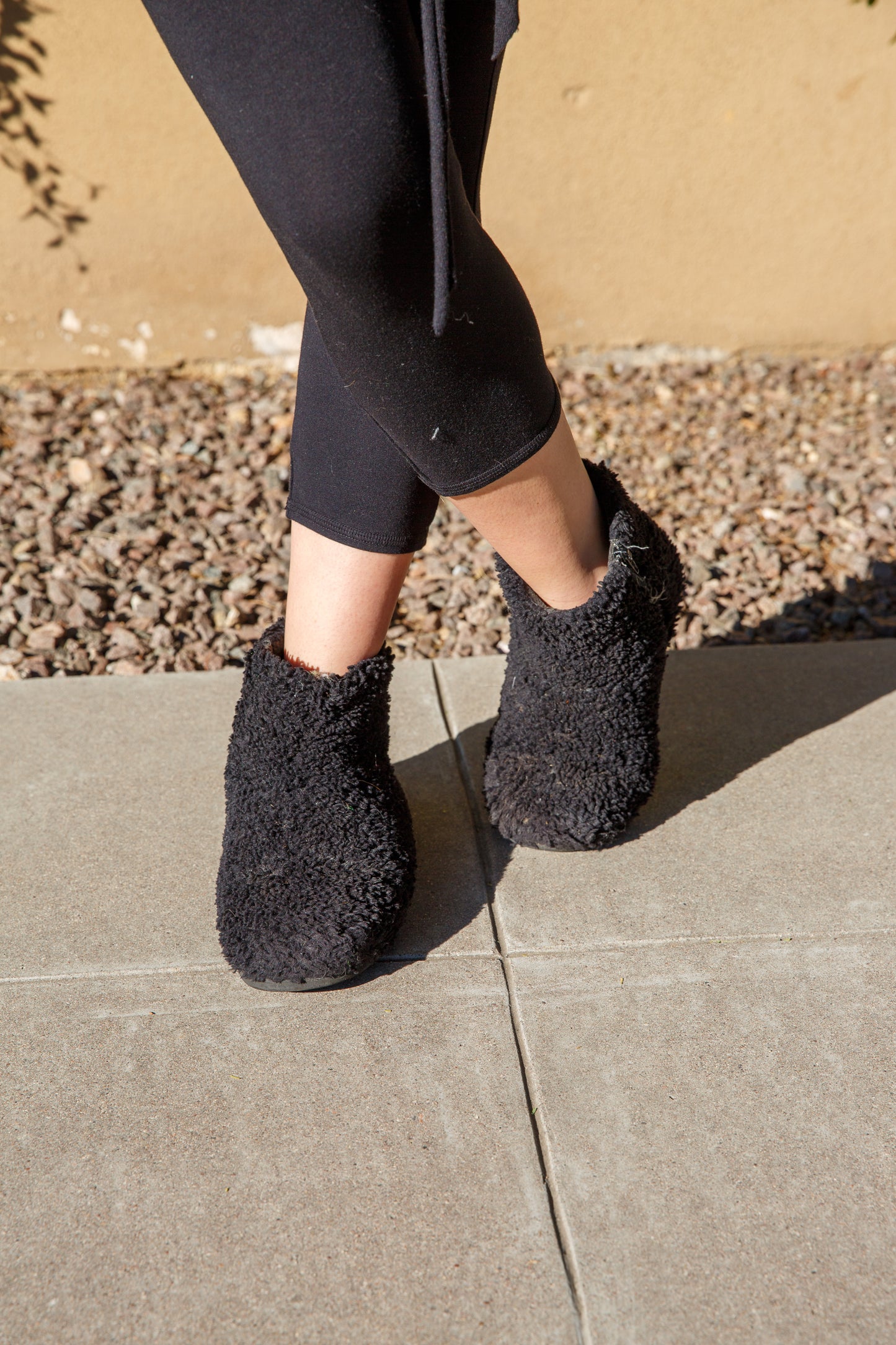 ROAM MINI FUZZY BOOT