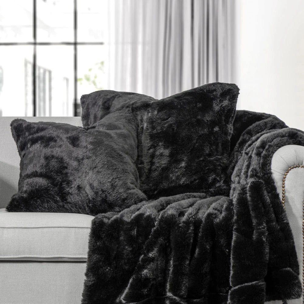 ARCTIC BEAR OVERSIZED THROW BLANKET, BLACK