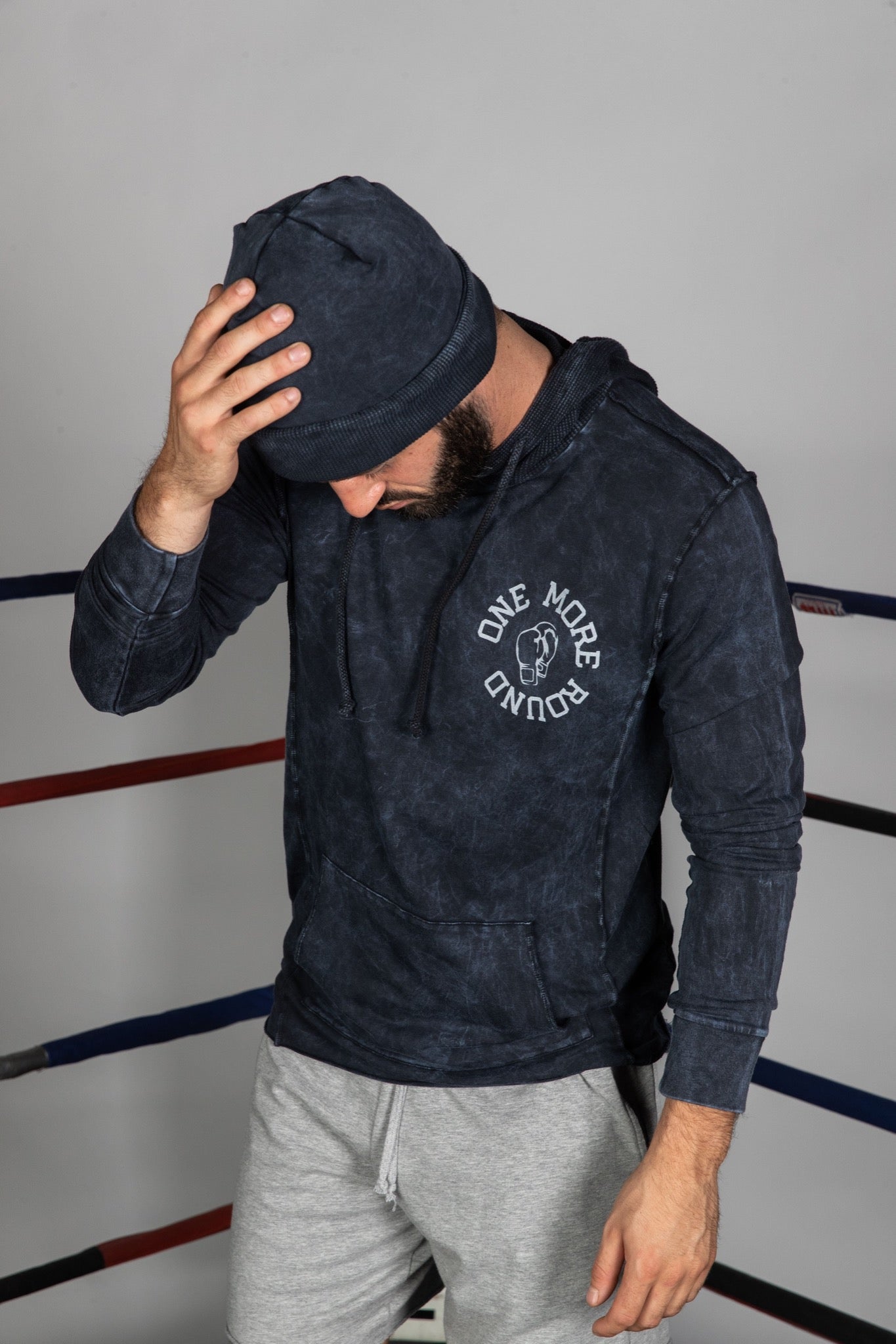 ONE MORE ROUND SWEATSHIRT - VINTAGE BLACK