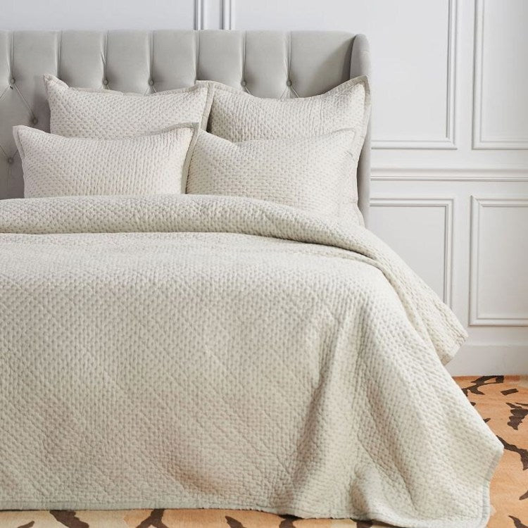 Mila Coverlet