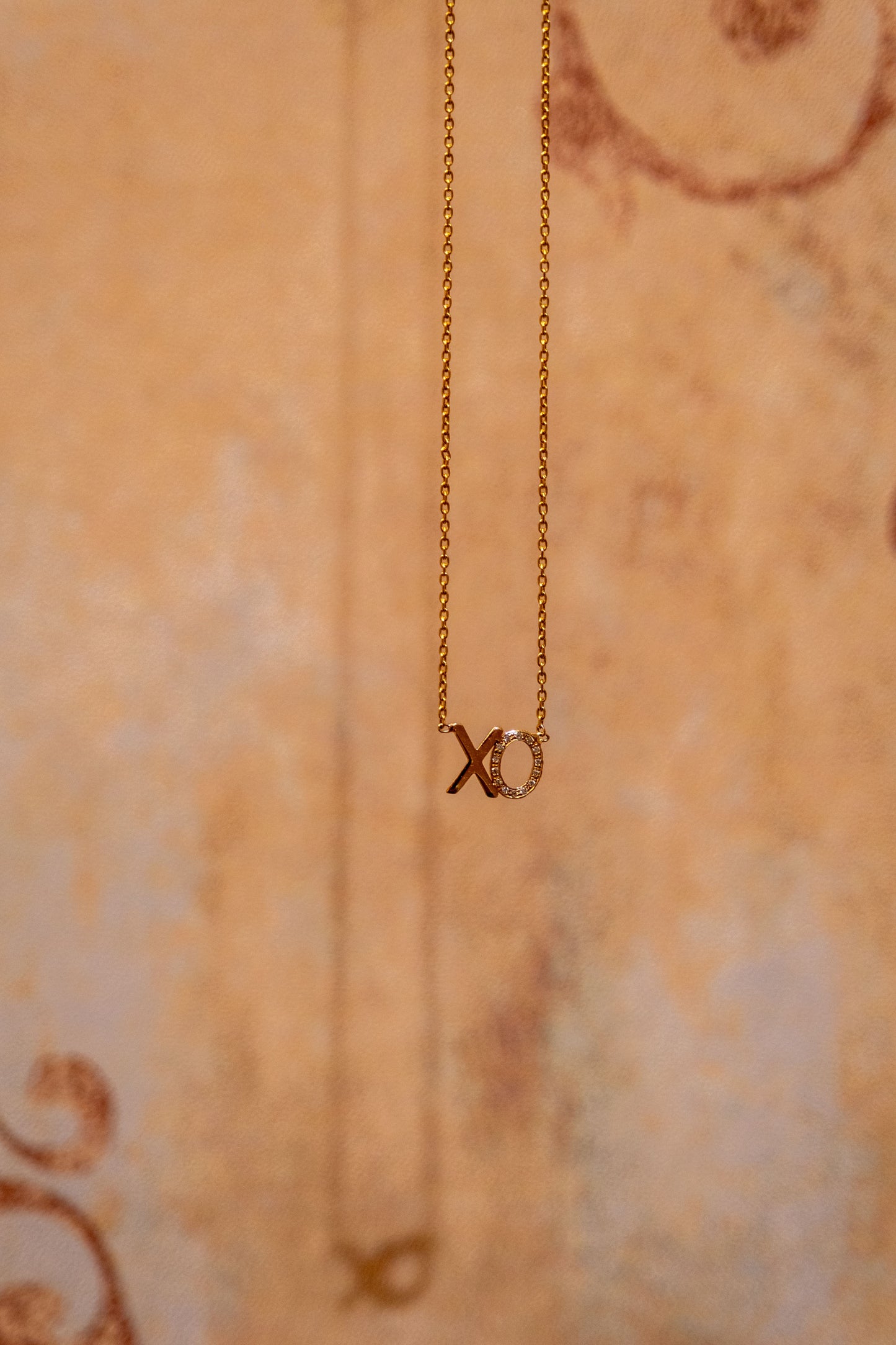 KELLY BELLO XO NECKLACE