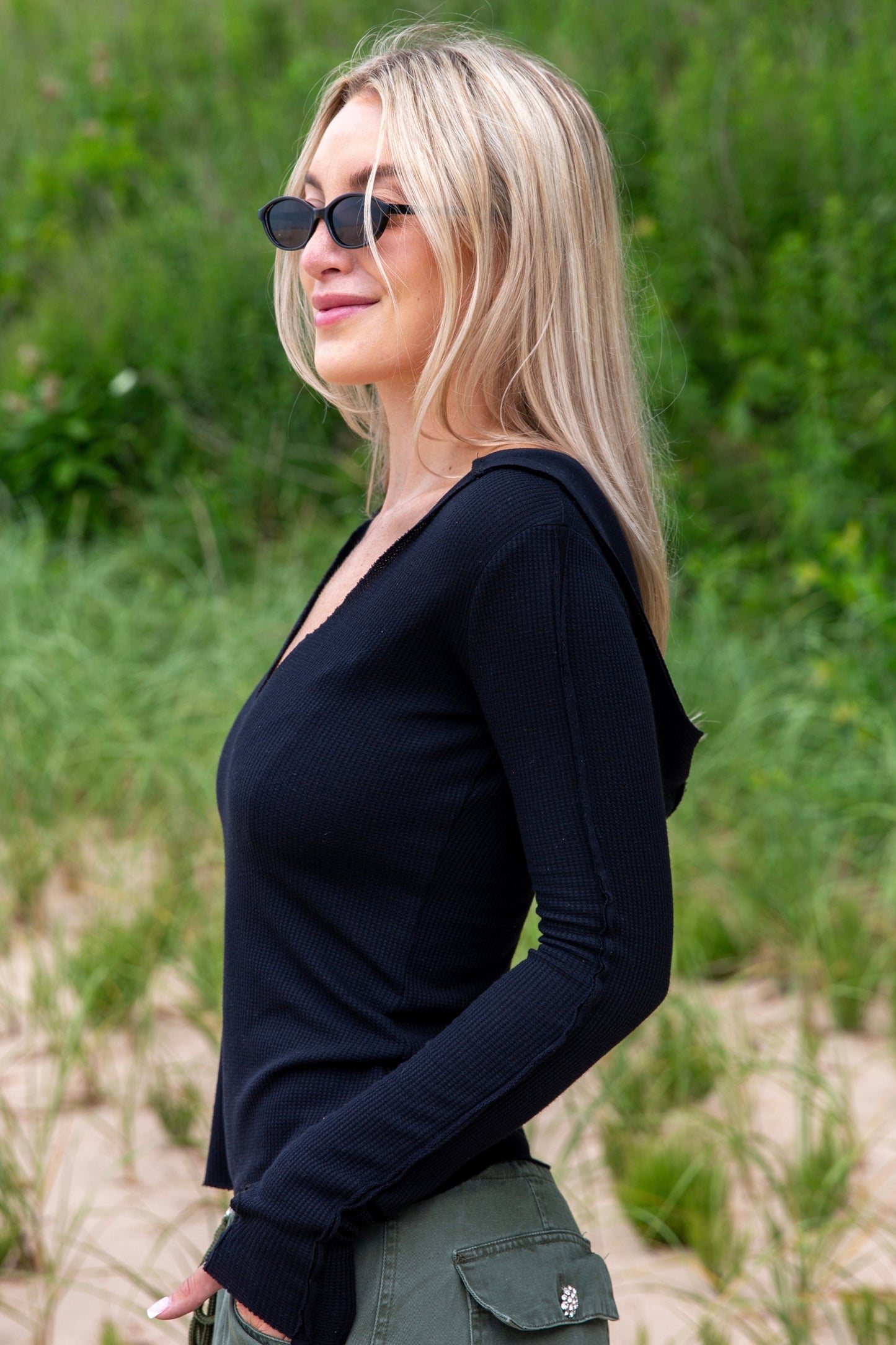 THERMAL HOODED SHIRT W/ THUMBHOLE - BLACK