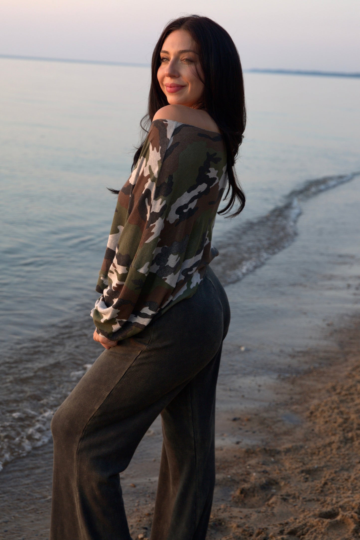 CAMO OFF SHOULDER SWEATSHIRT-HEATHER GREY CAMO