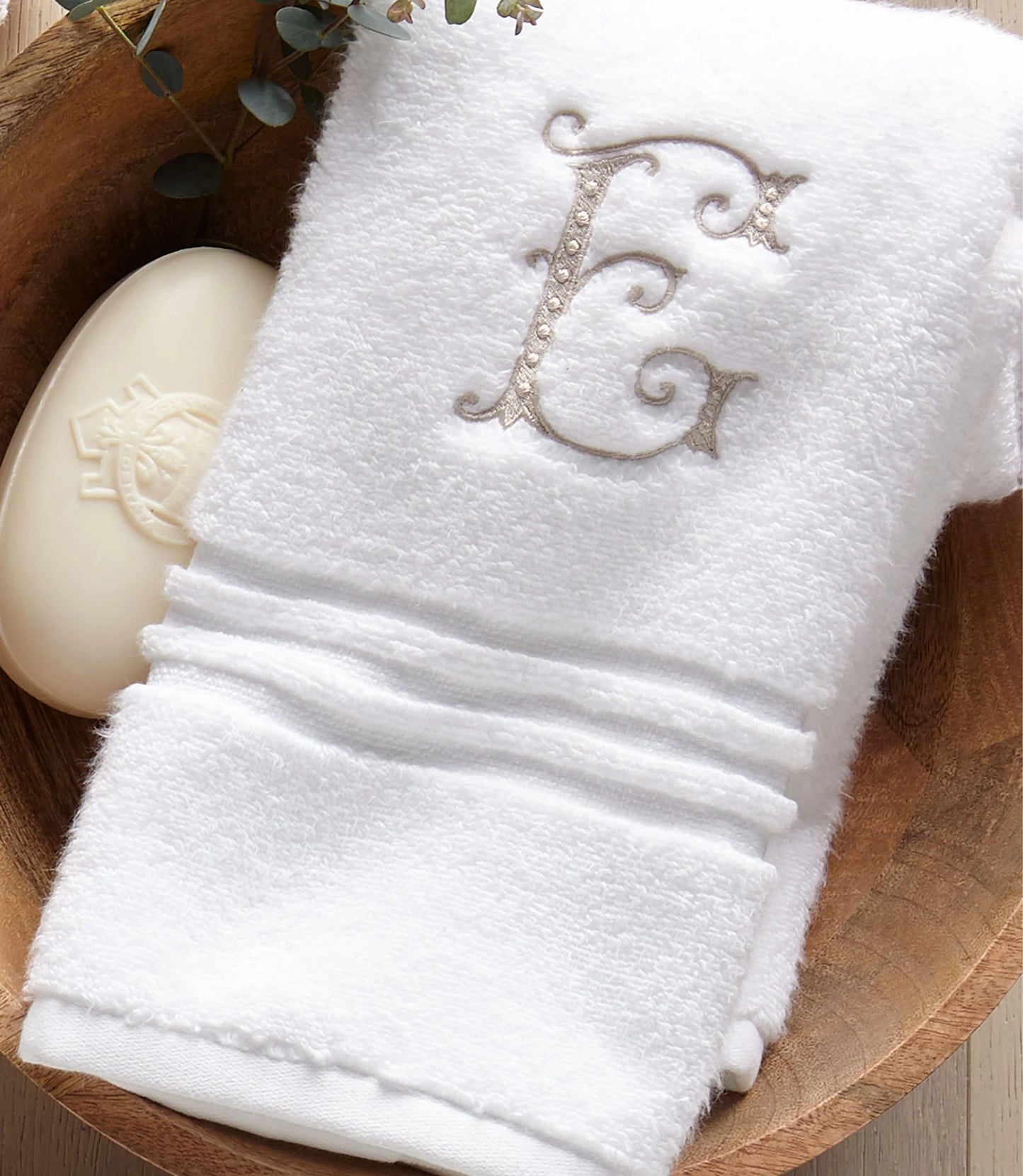 CHELSEA PLUSH BATH TOWEL