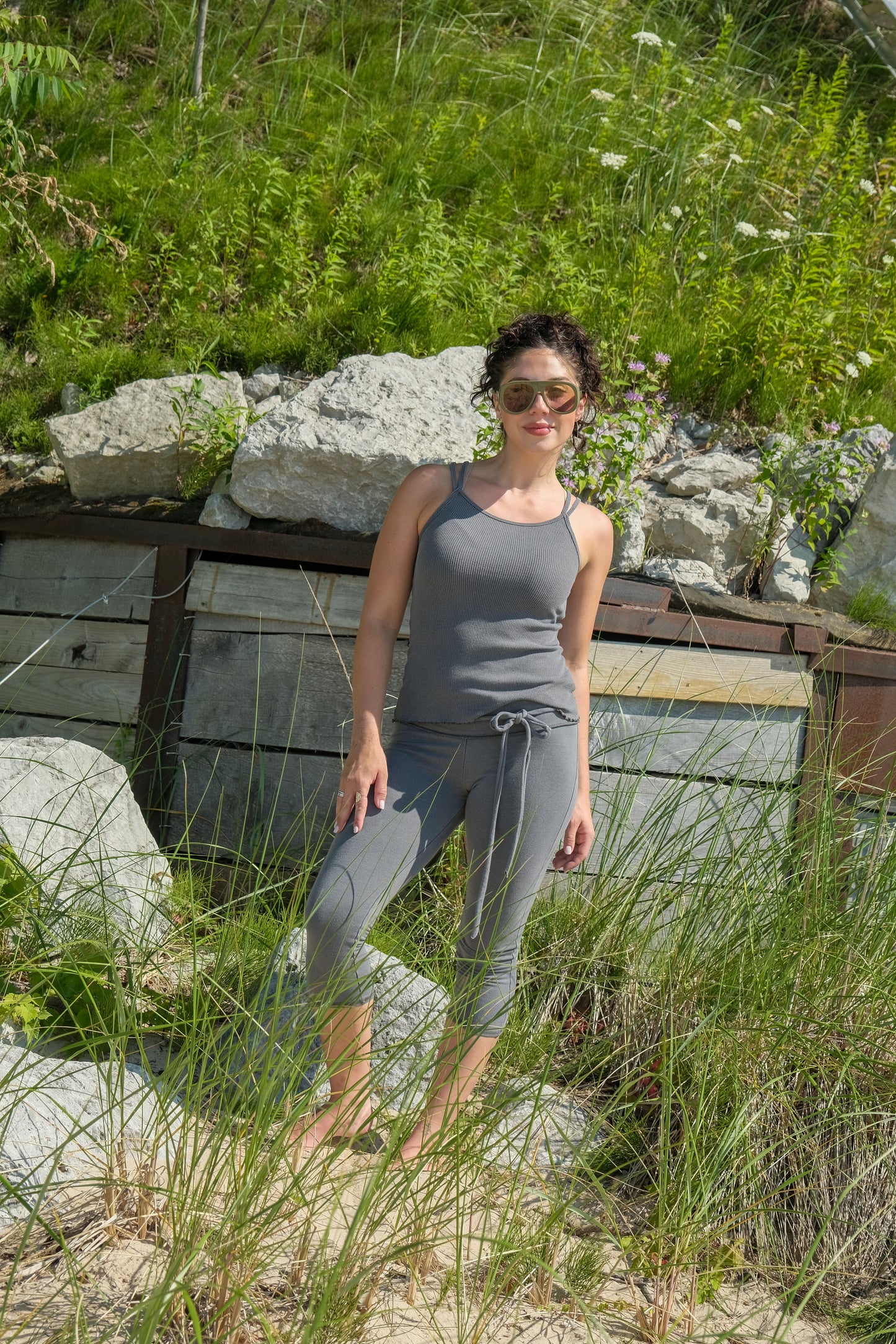 CROP LEGGING WITH TIE - CHARCOAL