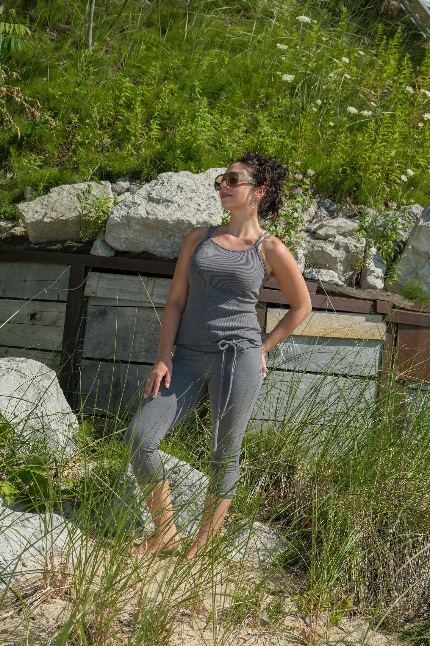 CROP LEGGING WITH TIE - CHARCOAL