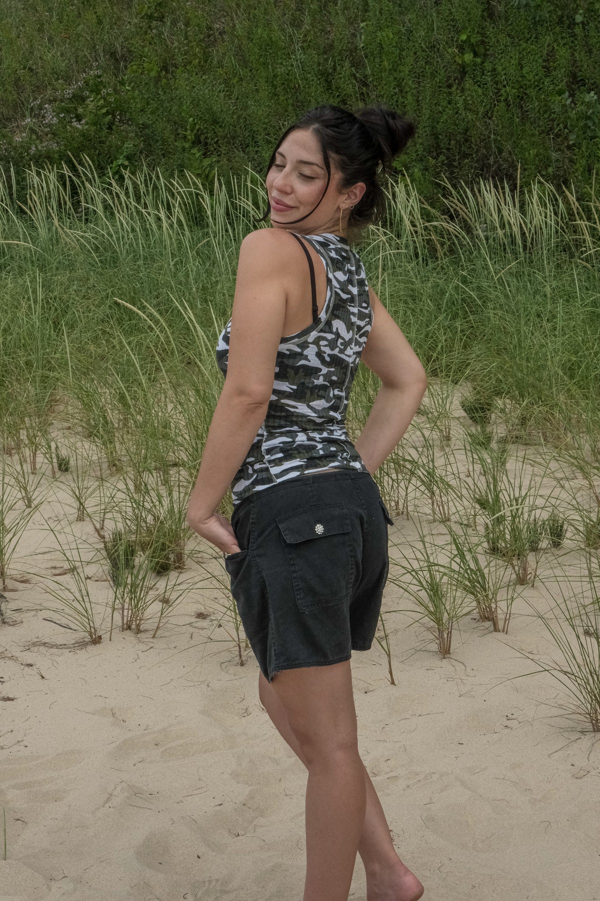 CARGO SHORT W/ CRYSTAL BUTTONS - BLACK