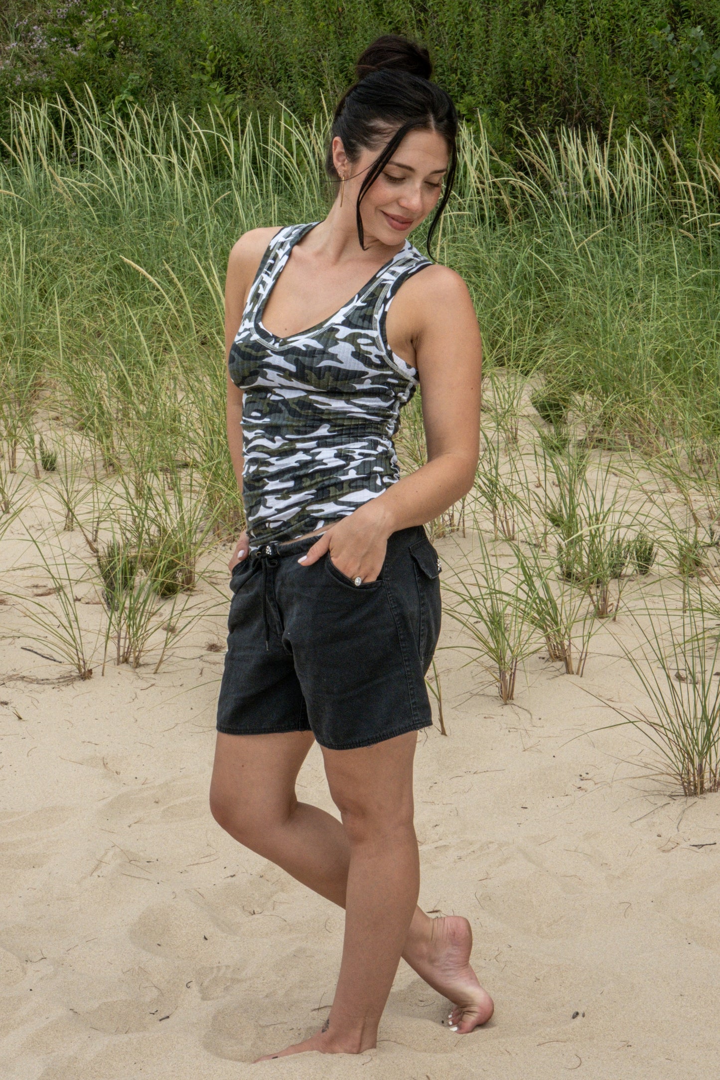 CARGO SHORT W/ CRYSTAL BUTTONS - BLACK