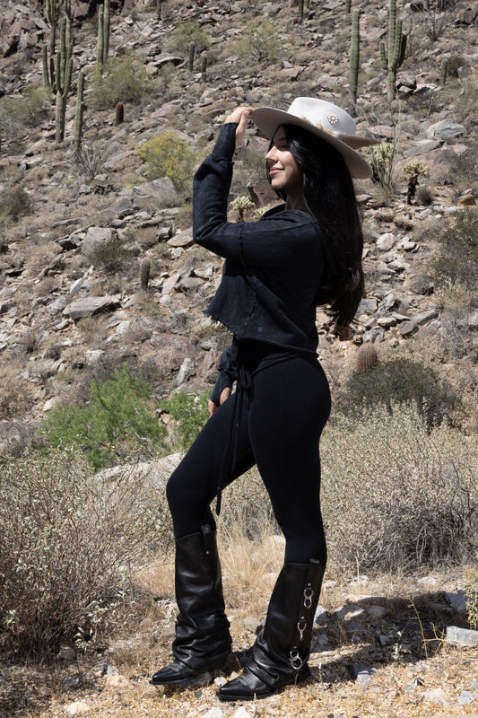 CROP FLEECE LEGGING WITH TIE - BLACK