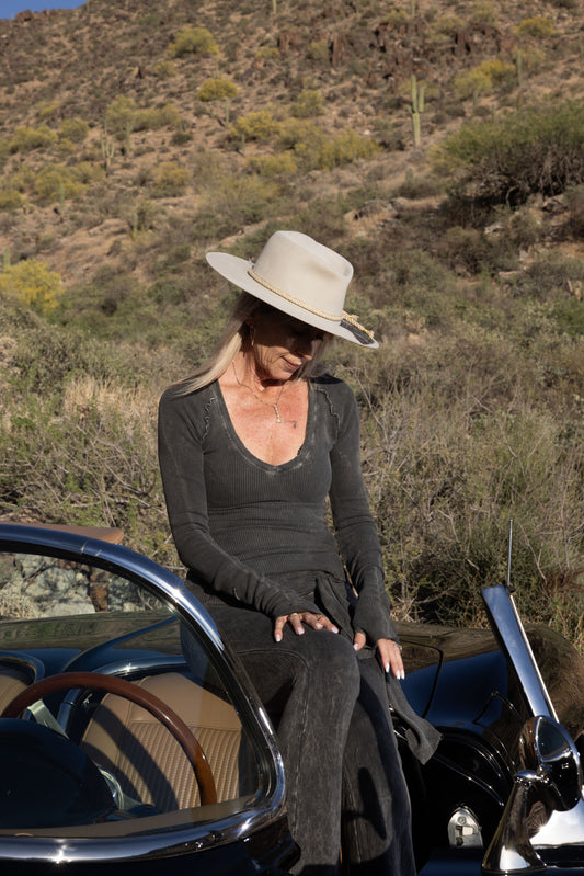 THERMAL THUMBHOLE V-NECK TEE - VINTAGE ARMY