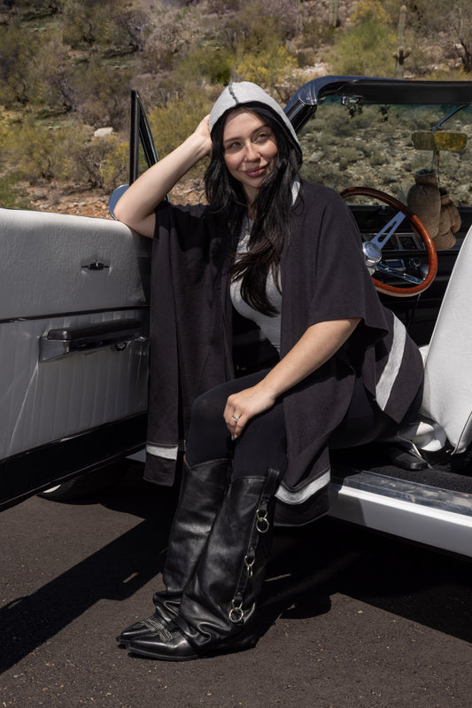 REVERSE FLEECE HOODED WRAP-BLACK/HEATHER GREY