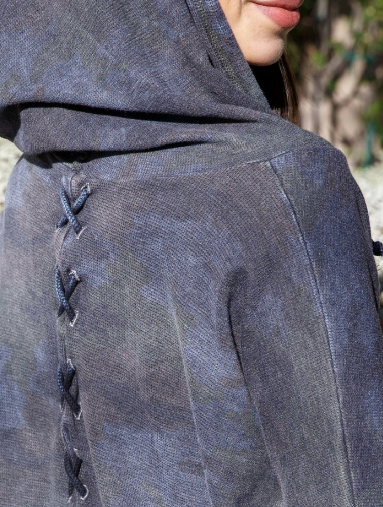 TIE WAIST CROP PANT - BLACK/CAMO