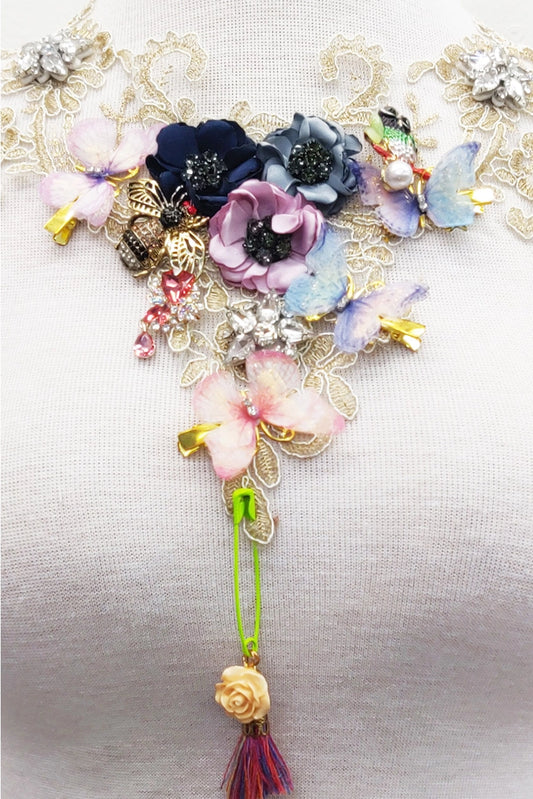 Queen Victoria Pinned Necklace